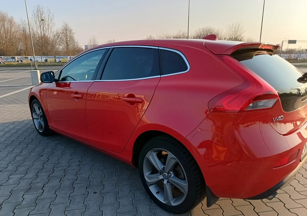 Volvo V40 cena 44500 przebieg: 116000, rok produkcji 2014 z Inowrocław małe 67